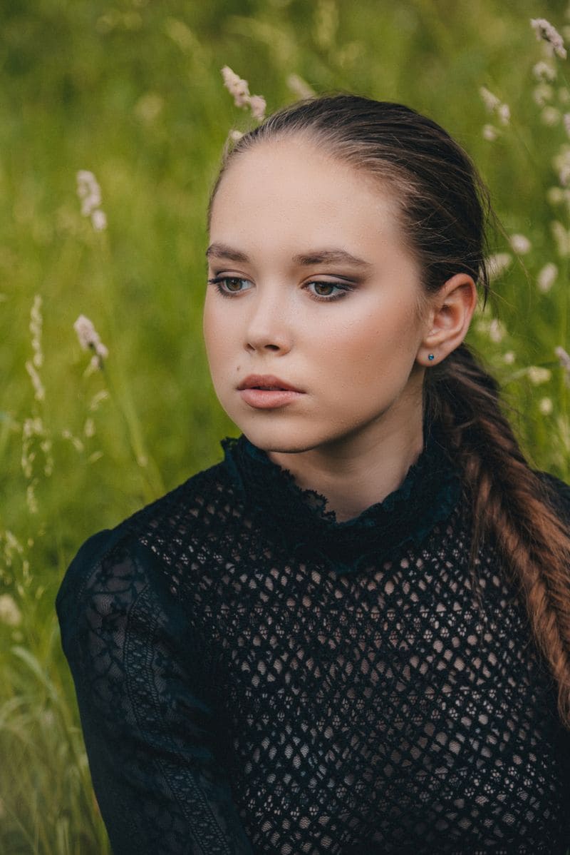 выпускница модельной школы